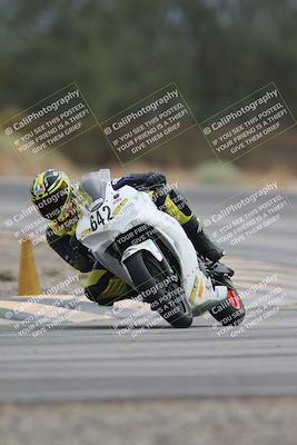 media/Sep-21-2025-Race Pace (Sun) [[98bf33ef95]]/Non Verified/4-Turn 3 (910am)/